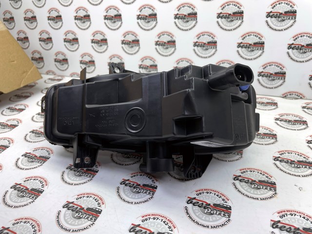 LR136869 Фара противотуманная левая купить Запорожье