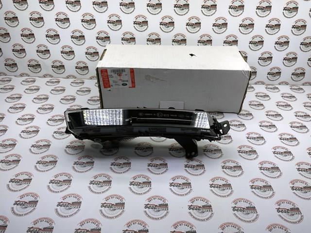 LR142091 LAND ROVER Фара противотуманная левая купить в Ирпень