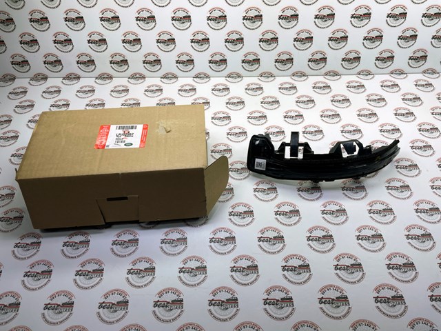 LAND ROVER LR152957 в наличии Кривой Рог