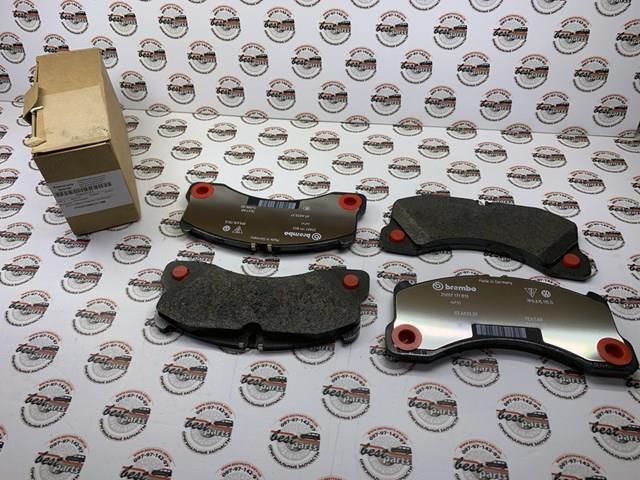 PAA698151 PORSCHE Передние тормозные колодки купить в Винница