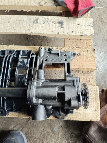 11412247212 BMW Масляный насос купить в Львов