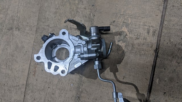 MAZDA PE01203F0D в наличии Ирпень