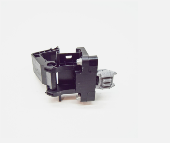 A0995011800 MERCEDES Кронштейн радиатора нижний купить в Ужгород
