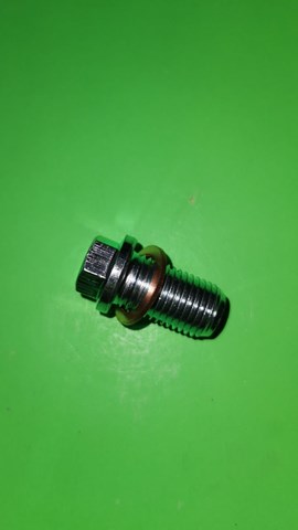 Пробка поддона двигателя 877840 ELRING