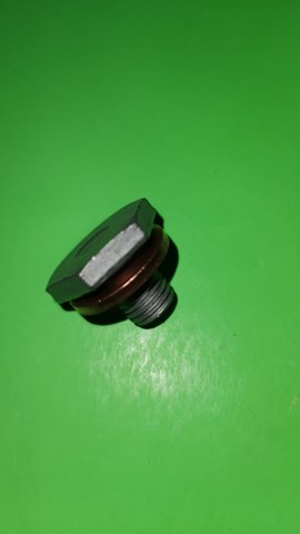 Болт поддона Пежо 607