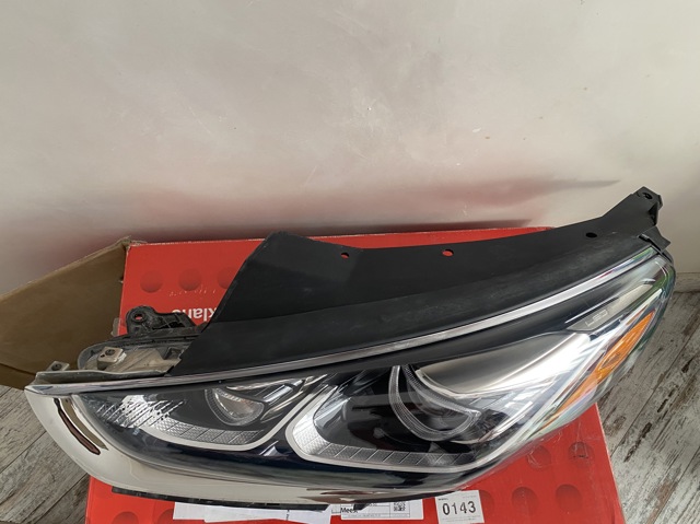 92101C2600 HYUNDAI Левая фара купить в Полтава