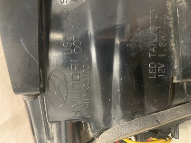 92402C2100 HYUNDAI Фонарь задний правый внешний купить в Житомир