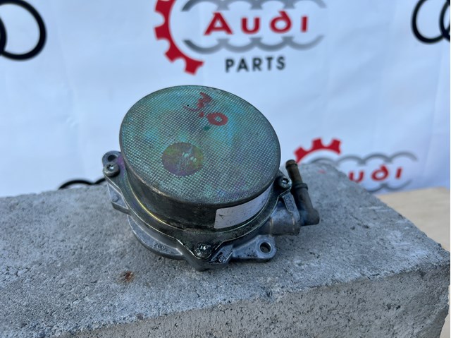 Вакуумный насос Audi Q5