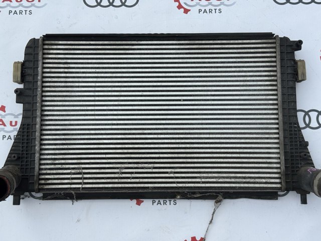 Радиатор интеркуллера Audi A3 Sportback