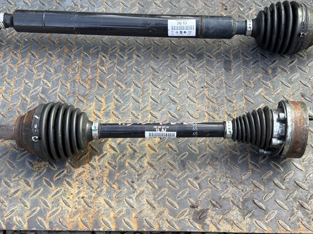 Вал привода, передний левый 1K0407271LA VAG
