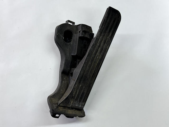 Педали газа Фольксваген Пассат B6