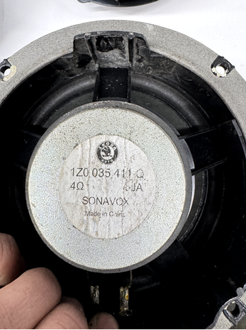 1Z0035411Q VAG Динамик передней двери купить в Каменское