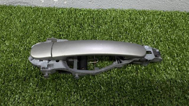Держатель наружной ручки двери, задней левой 1Z0839885A VAG