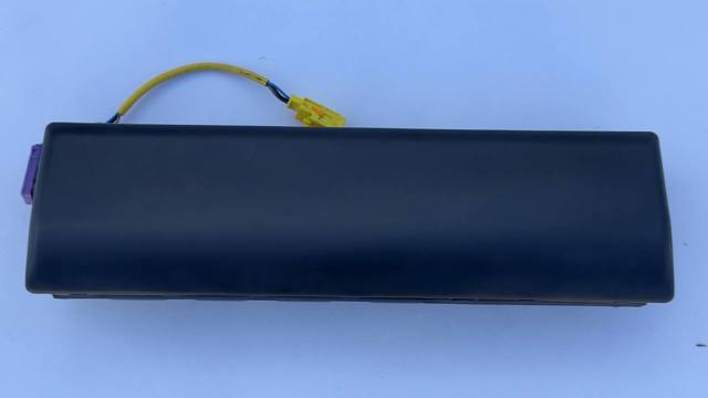 Эйрбэг защиты коленей нижняя 3T1880841A VAG
