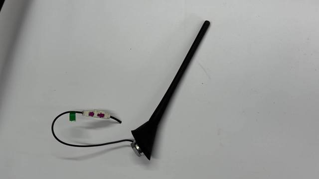 Антенна автомобильная 6R0035501 VAG