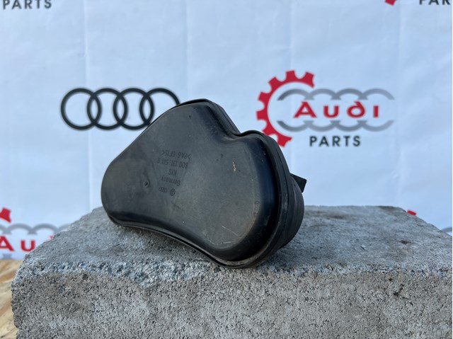 Бачок вакуумной системы двигателя (демпфер) 8D0131541B VAG