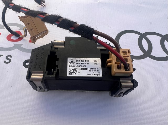 Реле отопителя 8K0820521 VAG