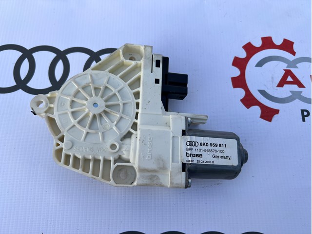 Мотор стеклоподъемника водительской двери 8K0959811 VAG