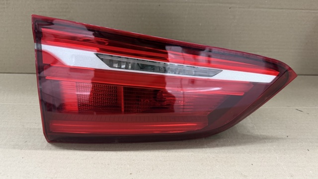 Задняя левая внутренняя фара 7350697 BMW
