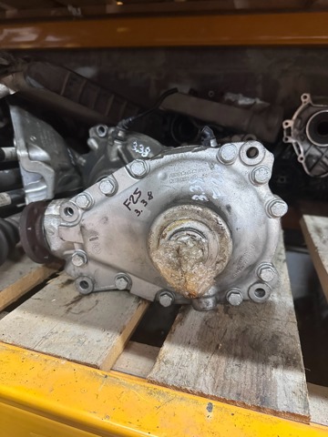 BMW 7578153 Редуктор передний в наличии Ирпень
