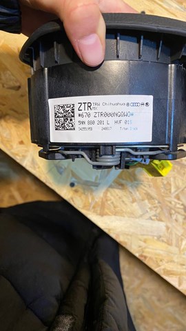 VAG 5NN880201L Подушка безопасности (AIRBAG) водительская в наличии Одесса