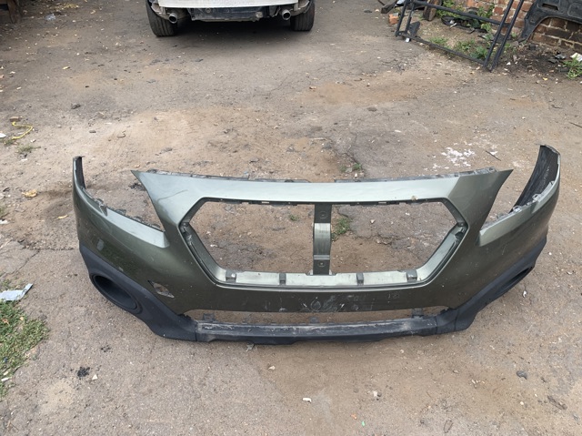Бампер на авто 57704AL01A SUBARU