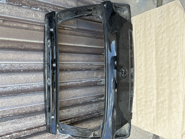 Дверь 5 6700560D51 TOYOTA
