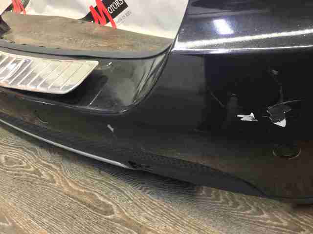 Pára-choque traseiro A16488542259999 Mercedes