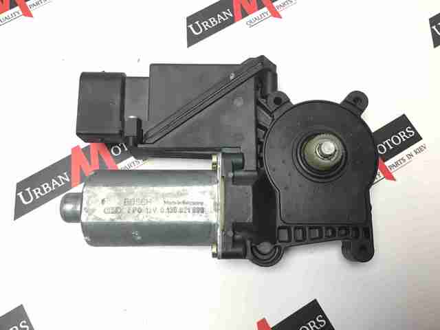 Motor de acionamento de vidro da porta dianteira esquerda A1688201142 Mercedes