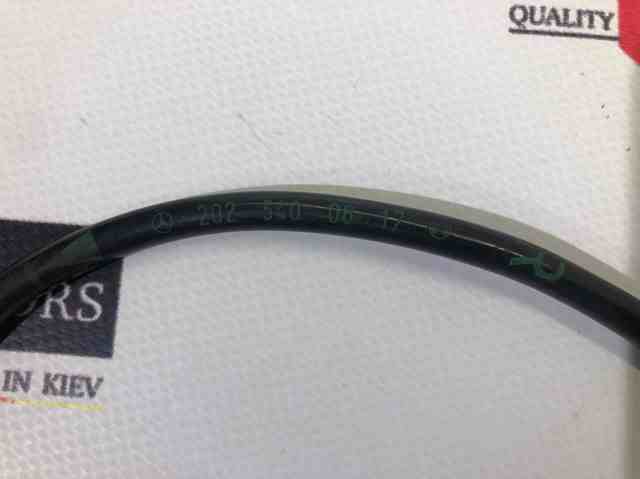 Sensor ABS dianteiro direito A2025400617 Mercedes