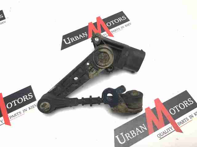 Sensor dianteiro do nível de posição de carroçaria LR014586 Land Rover