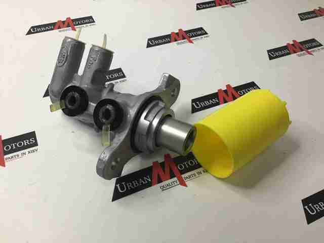 Cilindro mestre do freio LR099178 Land Rover