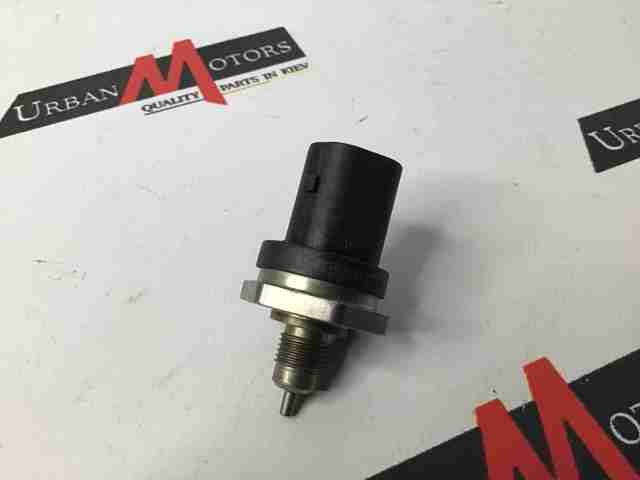 Sensor de pressão de combustível LR108241 Land Rover