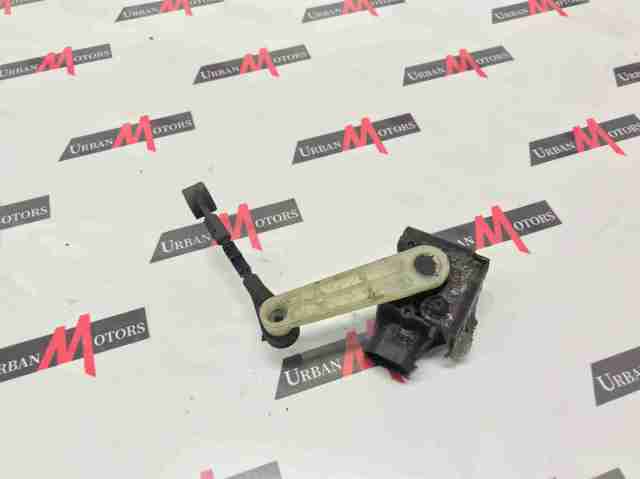 Sensor dianteiro direito do nível de posição de carroçaria RQH500061 Land Rover