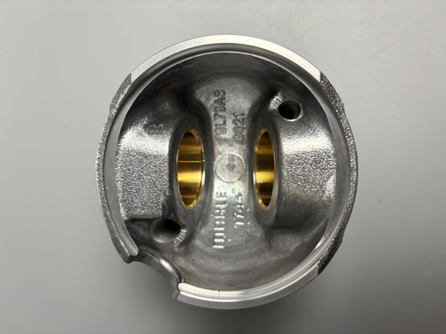 MAHLE 0308702 Поршень на 1 цилиндр, 2-й ремонт в наличии Чернигов