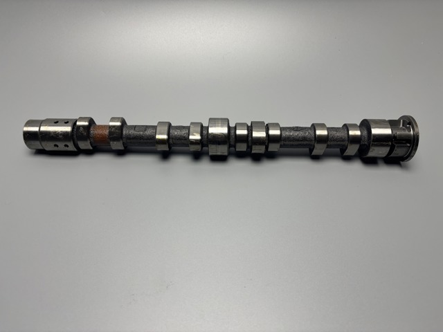 Впускной распредвал двигателя EST58138 ESTAS