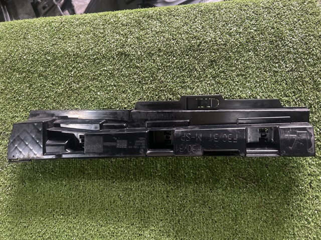 7256919 BMW Опора порога (крепление) купить в Запорожье