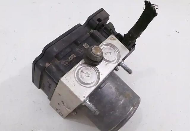 CHRYSLER 04779899AI в наличии Хмельницкий
