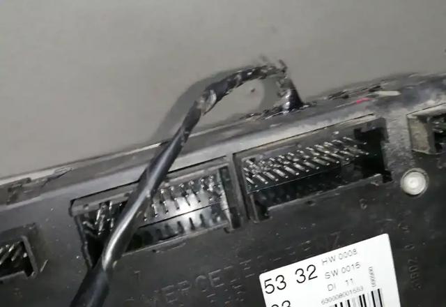 1635455332 MERCEDES купить в Днепр