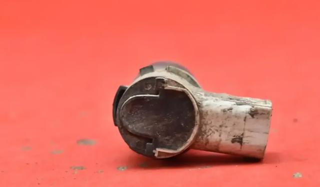 RENAULT 8200417705 Датчик сигнализации парковки (парктроник) задний в наличии Украина