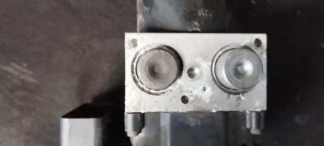 MERCEDES 2045455232 в наличии Одесса