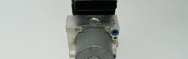 LAND ROVER LR118879 в наличии Харьков