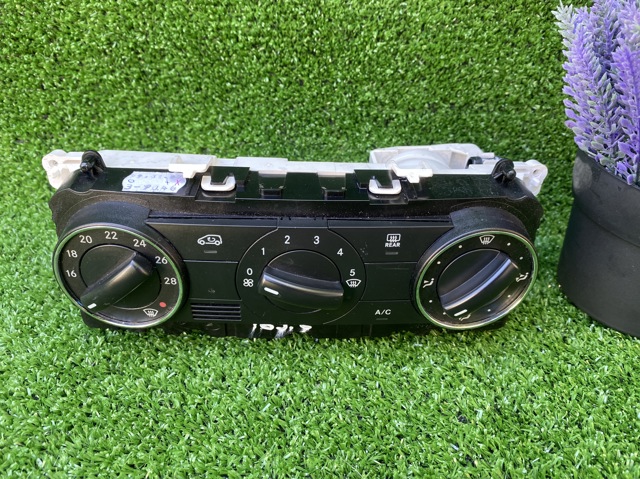 Блок управления печкой 1698301785 MERCEDES