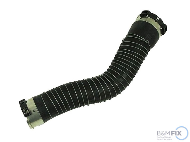 Патрубок интеркуллера 13718672108 BMW