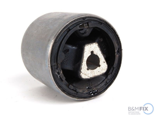 Сайлентблок переднего нижнего рычага 31126765992 BMW