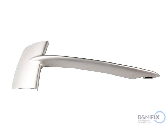 Молдинг решетки бампера переднего правый Бмв Х5