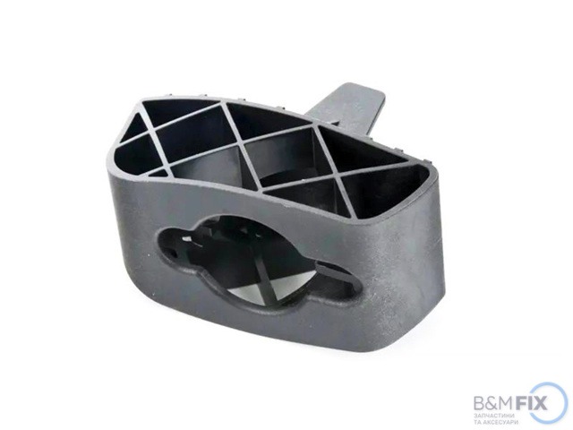 Направляющая переднего бампера 51117397396 BMW