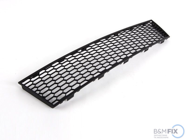 Решетка бампера переднего центральная 51117898167 BMW