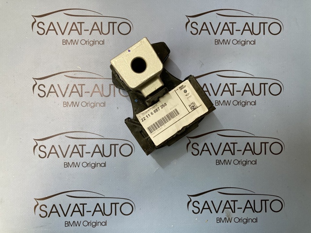 Подушка двигателя 22116887268 BMW