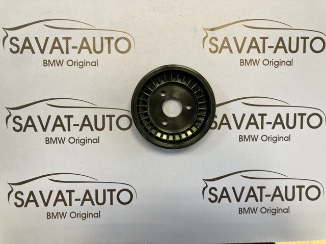 Шкив водяного насоса 32427582947 BMW